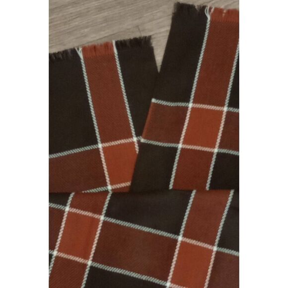 Vintage wool like brown plaid winter scarf - Picture 3 of 3